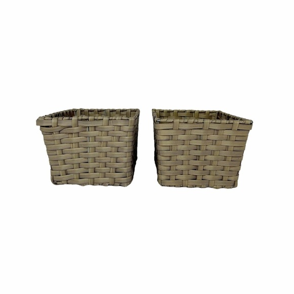 SET OF 2 BASKETS WITH LINER Woven Rattan/Whicker over metal Like new - Picture 7 of 11